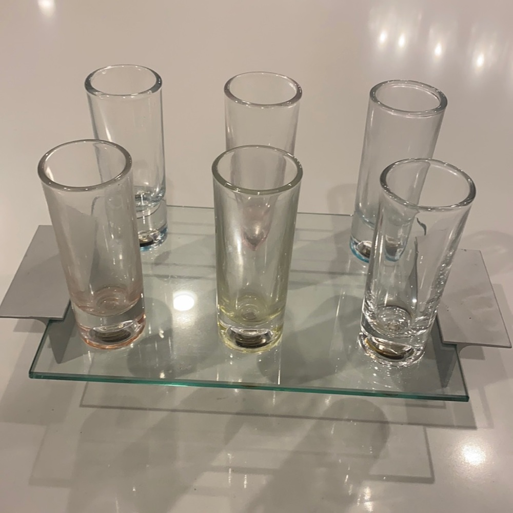 Magnetic shot tray